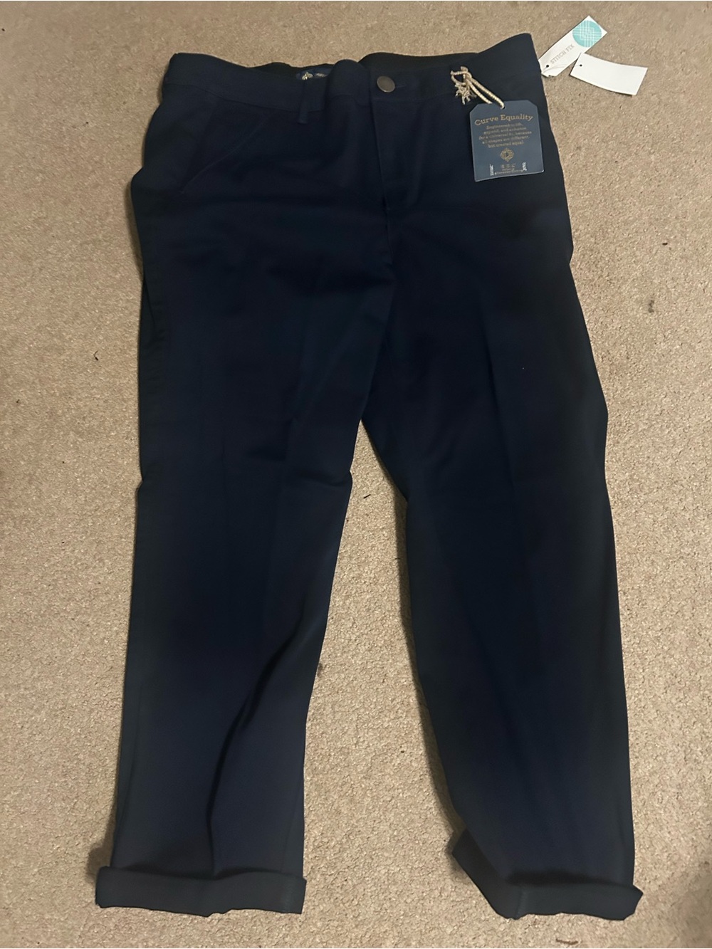 Democracy navy Michelle Ab Solution Capri Straight Leg Pants. Size 16